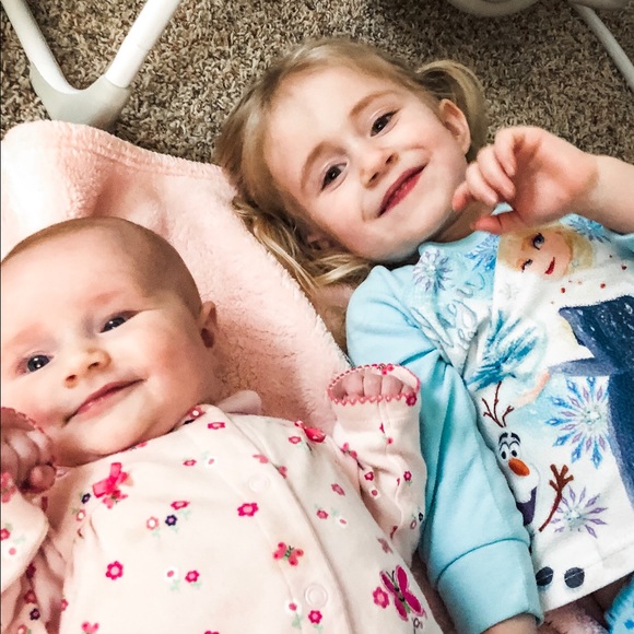 MEET YOUR POSHER ❤️ - Picture 7 of 8